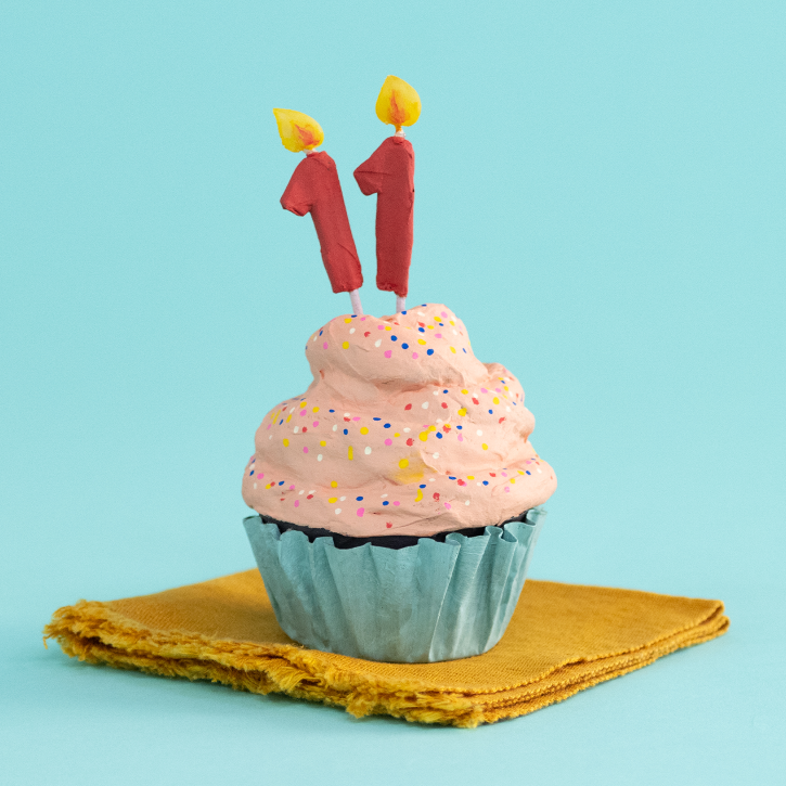 Creativebug's 11th Birthday Cupcakes, Paper Mache Cupcakes with Candles